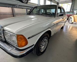 Mercedes-Benz Mercedes-Benz 230 Gebrauchtwagen