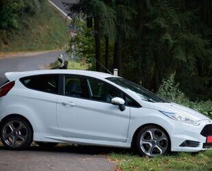 Ford Ford Fiesta 1,6 EcoBoost ST Leder-Sport-Paket ST . Gebrauchtwagen