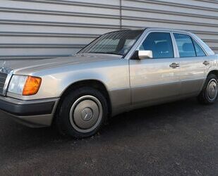 Mercedes-Benz Mercedes-Benz 300E original 29900 KM aus 1 Hand!!! Gebrauchtwagen