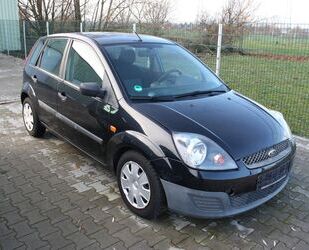 Ford Ford Fiesta mit Klima, Scheibenheizung uvm Gebrauchtwagen