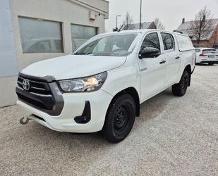 Toyota Toyota Hilux 2.4D-4D Double Cab Live 4x4*AHK*Winde Gebrauchtwagen