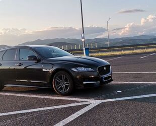 Jaguar Jaguar XF / X260 2.0d AWD ULTIMATE BLACK Gebrauchtwagen