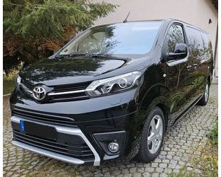 Toyota Toyota Proace (Verso) 2,0-l-D-4D 130kW L2 Executiv Gebrauchtwagen