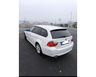 BMW BMW 318d/320d touring - Keyless Go, 8 Fach bereift Gebrauchtwagen