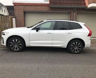 Volvo Volvo XC60 Plus Dark AWD Gebrauchtwagen