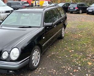 Mercedes-Benz Mercedes-Benz E 420 T Elegance Klima, Schiebedach Gebrauchtwagen