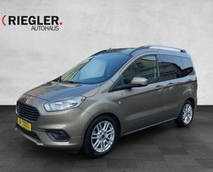 Ford Ford Tourneo Courier Titanium AHK NAVI Allwetter P Gebrauchtwagen