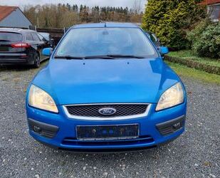 Ford Ford Focus Turnier Titanium 1.6 Gebrauchtwagen