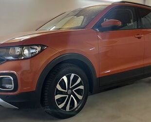 VW Volkswagen T-Cross Active DSG Klimaautom. PDC Navi Gebrauchtwagen