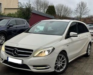 Mercedes-Benz Mercedes-Benz B 200 Edition 1*LEDER*KAMERA*HARMAN Gebrauchtwagen