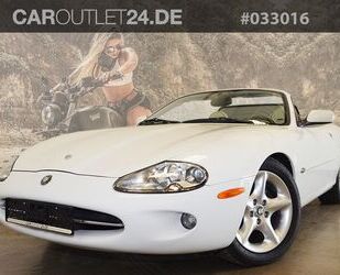 Jaguar Jaguar XK8 CabrioletExclusive *Weiss/Ivory* Gebrauchtwagen