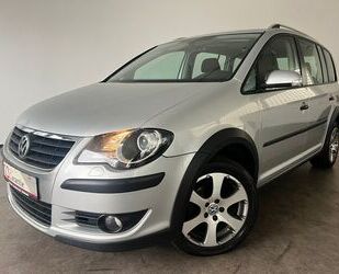 VW Volkswagen Touran CrossTouran,AHK,1.HAND,SHZ,SERVI Gebrauchtwagen