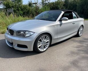 BMW BMW 135 Cabrio, 2 Hand, Automatik, Leder, Klima, P Gebrauchtwagen