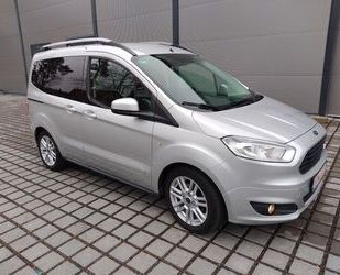 Ford Ford Tourneo Courier Titanium 1.0 EcoBoost Gebrauchtwagen