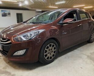 Hyundai Hyundai i30 1.6 CRDi|1.Hand|Navi|Kamera|Sitzheiz| Gebrauchtwagen