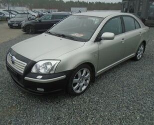 Toyota Toyota Avensis 2.0 Executive Liftback Gebrauchtwagen