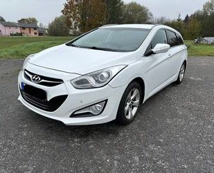 Hyundai Hyundai i40cw 1.7 CRDi 136PS AHK/PDC/SHZ/Tempom./8 Gebrauchtwagen