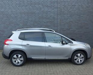 Peugeot Peugeot 2008 Allure Glasdach/Navi/Klimaautom/PDC Gebrauchtwagen