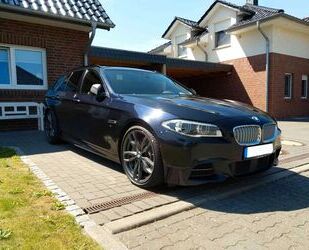 BMW BMW M550d xDrive Touring/DA+/360°/4xShz/H&K/SoftCl Gebrauchtwagen