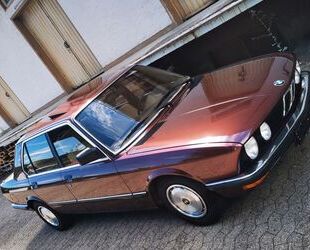 BMW BMW E28 525e Rostfrei, Erstlack, alles original Gebrauchtwagen