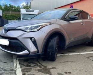 Toyota Toyota C-HR 2.0-l-VVTi Hybrid Team Deutschland Tea Gebrauchtwagen