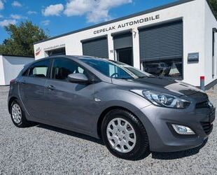 Hyundai Hyundai i30 Klima/Allwetter/nur 90000 km Gebrauchtwagen