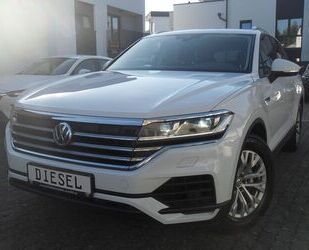 VW Volkswagen TOUAREG 3.0 TDI 4-MOTION LEDER LUFT NAV Gebrauchtwagen