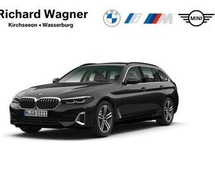 BMW BMW 530 d xDrive Touring LuxuryLine Pano AHK Leder Gebrauchtwagen