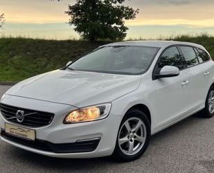 Volvo Volvo V60 D3 Geartronic*BLIS*Navi*Euro6*Digital Ta Gebrauchtwagen