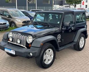 Jeep Jeep Wrangler Unlimited Sport *DUAL-TOP*Cabrio Gebrauchtwagen