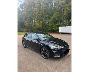 Ford Ford Focus 1,0 EcoBoost Hybrid 114kW ST-Line Gebrauchtwagen