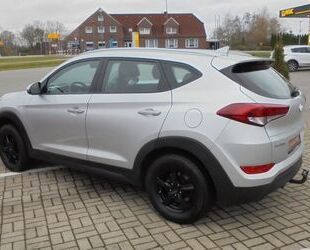 Hyundai Hyundai Tucson blue 1.6 GDi 2WD/Navi/AHK/GJ Reifen Gebrauchtwagen