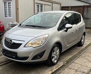 Opel Opel Meriva B Design Edition Gebrauchtwagen