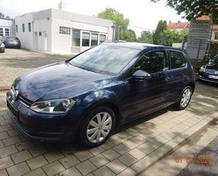 VW Volkswagen Golf VII Lim. Trendline BMT*Navi*Fb Gebrauchtwagen