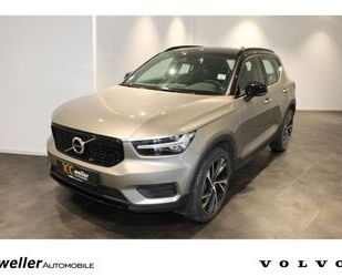 Volvo Volvo XC40 B4 Benzin R-Design AWD AHK Panoramadach Gebrauchtwagen