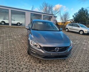 Volvo Volvo V60 Kombi Geartronik, Navi,Alu.MFL Gebrauchtwagen