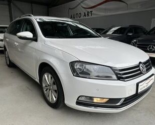 VW Volkswagen Passat Comfortline BlueM. Navi SHZ Sche Gebrauchtwagen