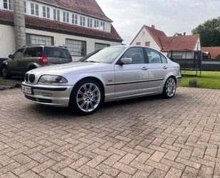 BMW BMW 330i - Gebrauchtwagen