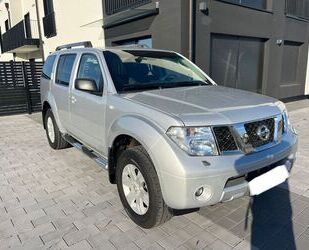 Nissan Nissan Pathfinder 2.5 dCi ~7Sitzplätze ~Automatik Gebrauchtwagen