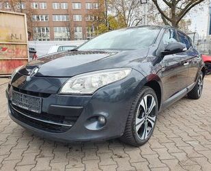 Renault Renault Megane Bose Edition NAVI-LEDER-EURO5 Gebrauchtwagen