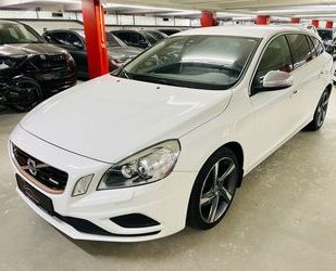 Volvo Volvo V60 2.0 D4 Kombi R-Design Navi|Xenon|teil-Le Gebrauchtwagen