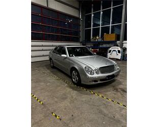 Mercedes-Benz Mercedes-Benz E 240 4MATIC ELEGANCE Elegance Gebrauchtwagen