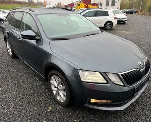 Skoda Skoda Octavia 2.0 TDI *Tour*Navi*DSG*SHZ*PDChi*AHK Gebrauchtwagen