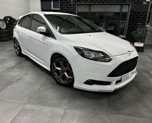 Ford Ford Focus Lim. ST Gebrauchtwagen