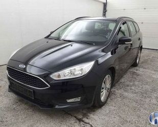 Ford Ford Focus Turnier 1.5 TDCI Trend Navi PDC Gebrauchtwagen