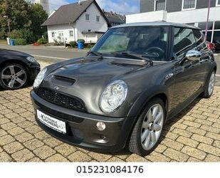 Mini MINI Mini Cooper S Automatik+Panorama+Xenon+Navi+P Gebrauchtwagen