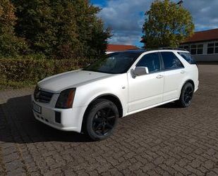 Cadillac Cadillac SRX 4.6 V8 4WD Kombi mit LPG Gas, AHK, Pa Gebrauchtwagen