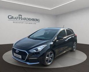 Hyundai Hyundai i30 1.6 Turbo NAVI / PANO / SHZ / PDC Gebrauchtwagen