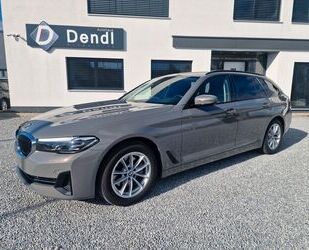 BMW BMW 520d*NAVI*HUD*AHK*Harman/Kardon*LRHZ*M-Lenkrad Gebrauchtwagen