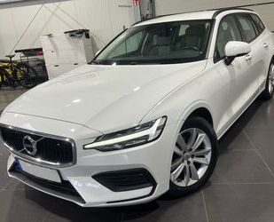 Volvo Volvo V60 2.0 D Kombi Automatik **Navi*SHZ*LED*Tem Gebrauchtwagen